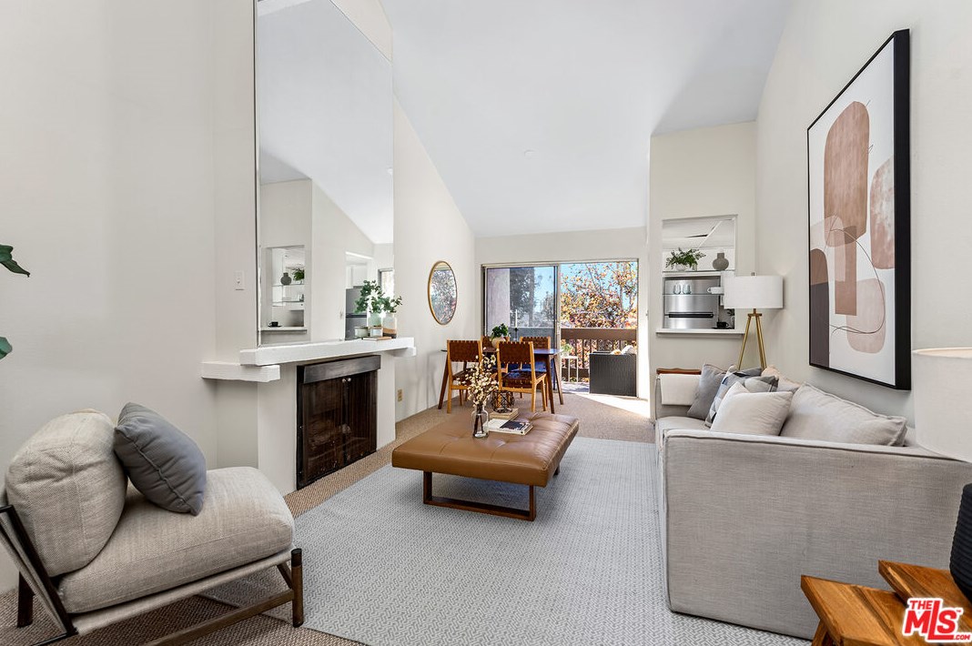 13304 Summertime Ln, Los Angeles, CA 90230-4542