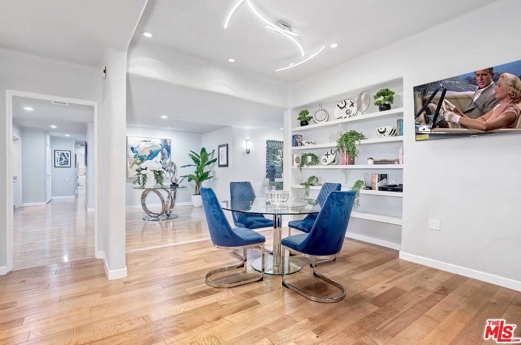 2183 Century Woods Way, Los Angeles CA  90067-6308 exterior