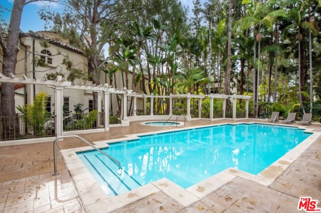 2183 Century Woods Way, Los Angeles CA  90067-6308 exterior