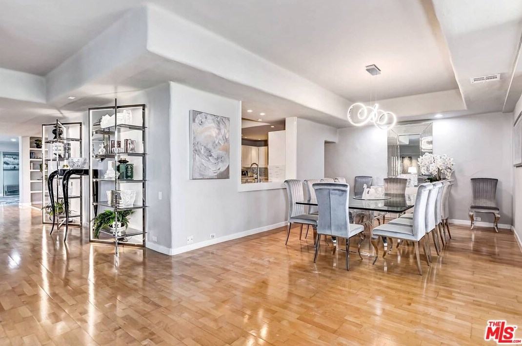 2183 Century Woods Way, Los Angeles CA  90067-6308 exterior