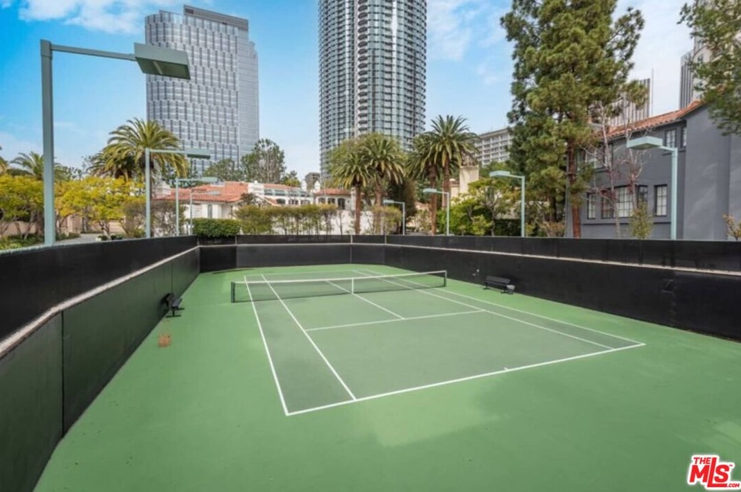 2183 Century Woods Way, Los Angeles CA  90067-6308 exterior