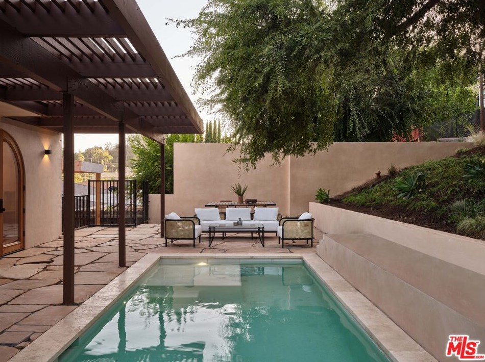 4861 Wiota St, Los Angeles CA  90041-2452 exterior