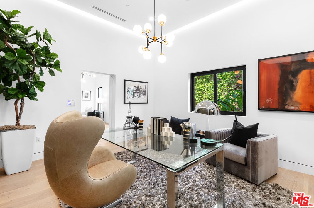 3424 Troy Dr, Los Angeles CA  90068-1436 exterior
