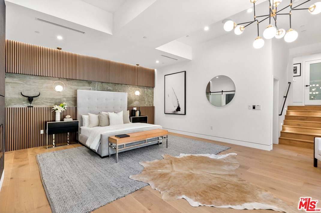 3424 Troy Dr, Los Angeles CA  90068-1436 exterior