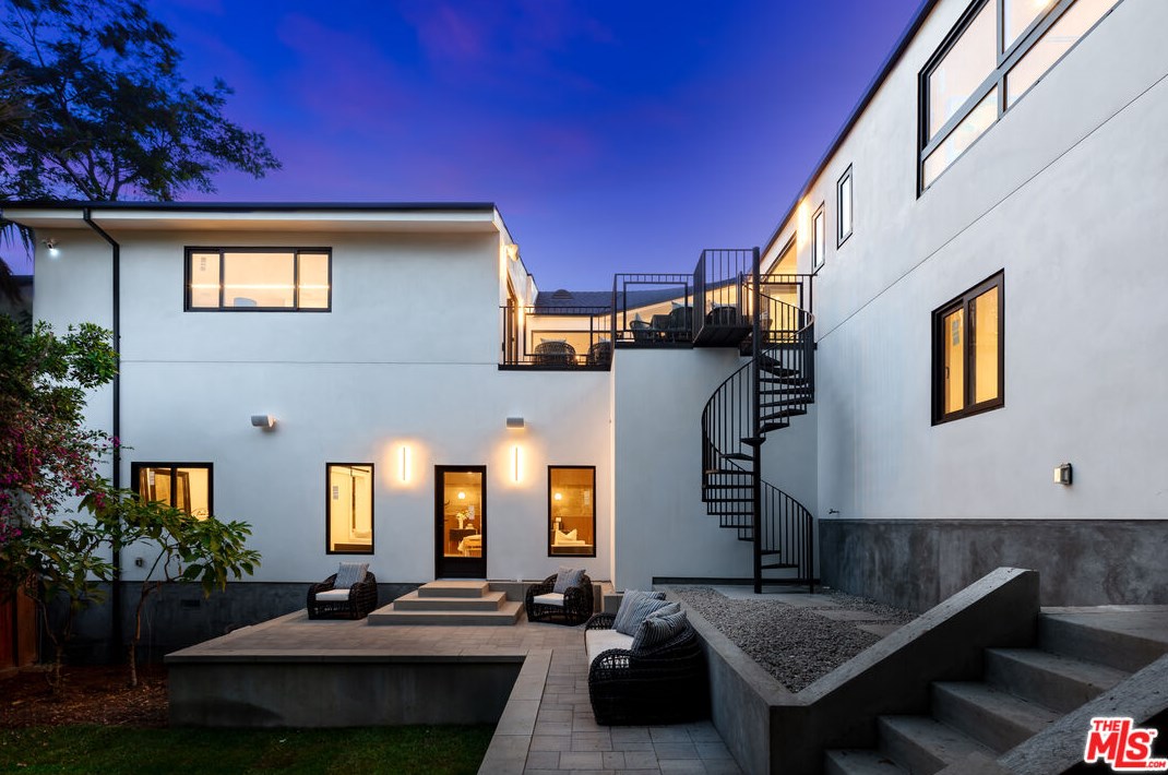 3424 Troy Dr, Los Angeles CA  90068-1436 exterior