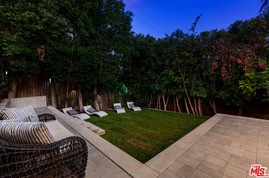 3424 Troy Dr, Los Angeles CA  90068-1436 exterior