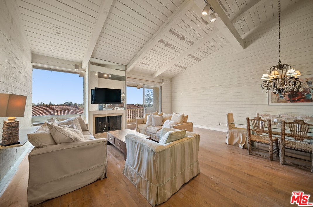 28246 Rey De Copas Ln, Malibu, CA 90265