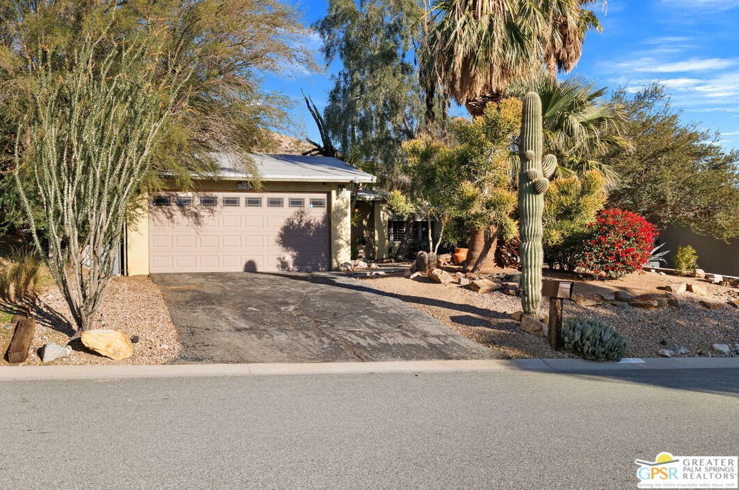 12950 Deodar Ave, Desert Hot Springs CA  92240-6653 exterior