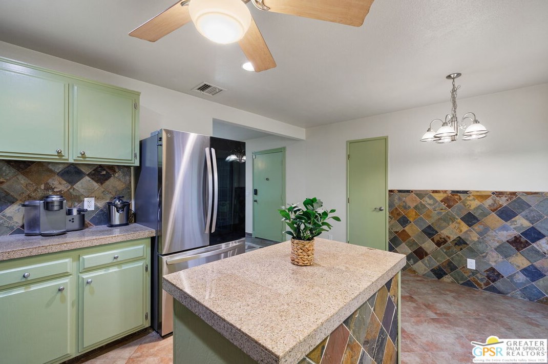 12950 Deodar Ave, Desert Hot Springs CA  92240-6653 exterior