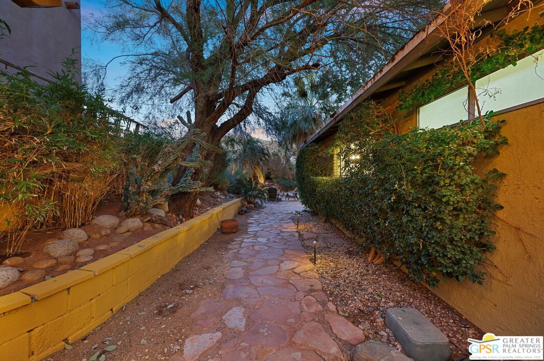 12950 Deodar Ave, Desert Hot Springs CA  92240-6653 exterior