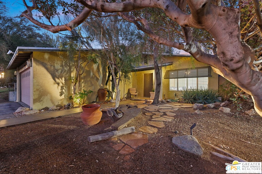 12950 Deodar Ave, Desert Hot Springs CA  92240-6653 exterior