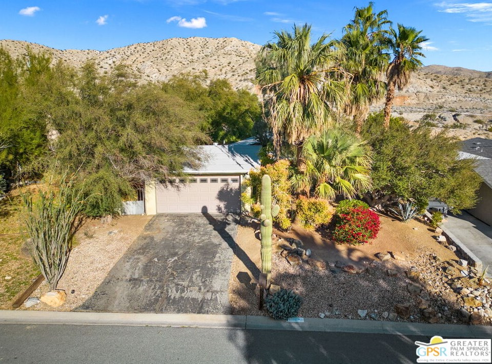 12950 Deodar Ave, Desert Hot Springs CA  92240-6653 exterior