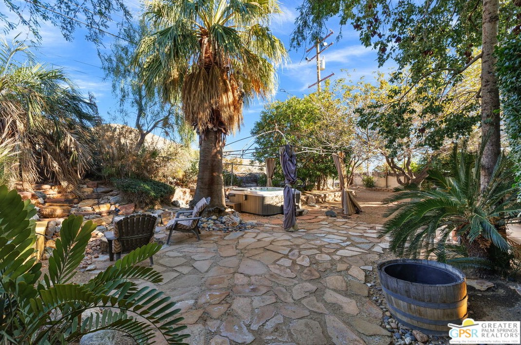 12950 Deodar Ave, Desert Hot Springs CA  92240-6653 exterior