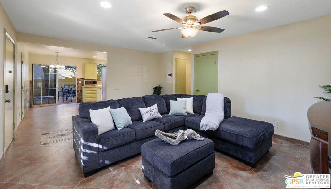 12950 Deodar Ave, Desert Hot Springs CA  92240-6653 exterior