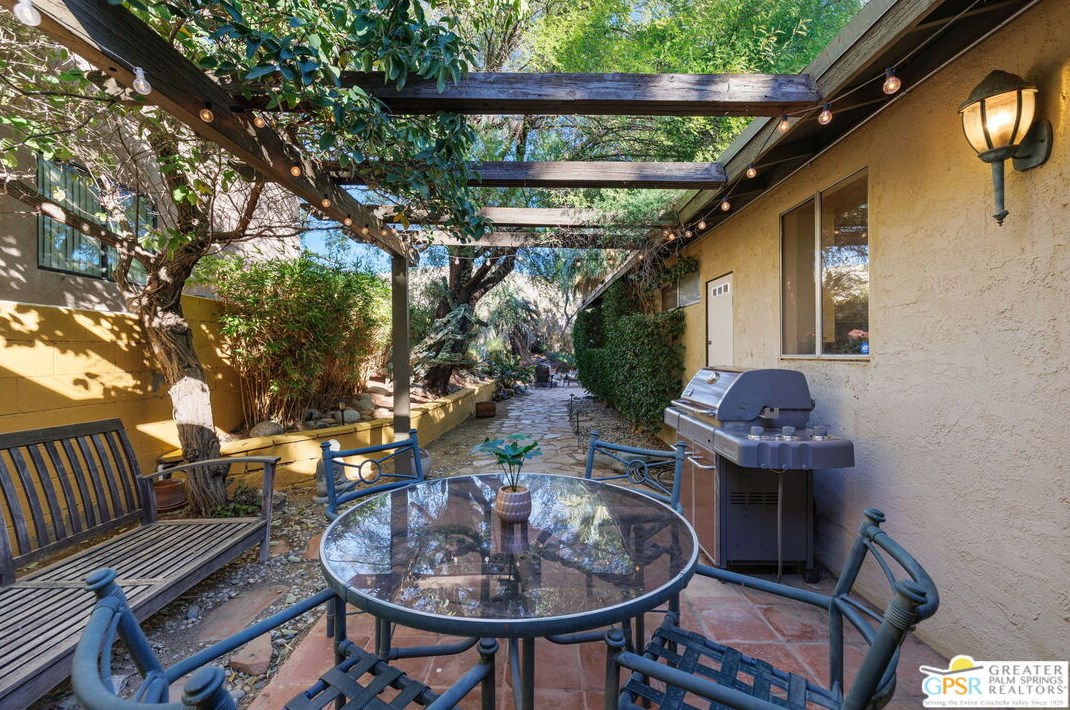 12950 Deodar Ave, Desert Hot Springs CA  92240-6653 exterior