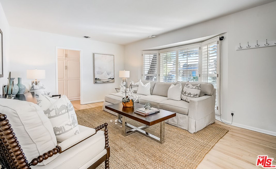 12627 Rose Ave, Los Angeles CA  90066-1519 exterior