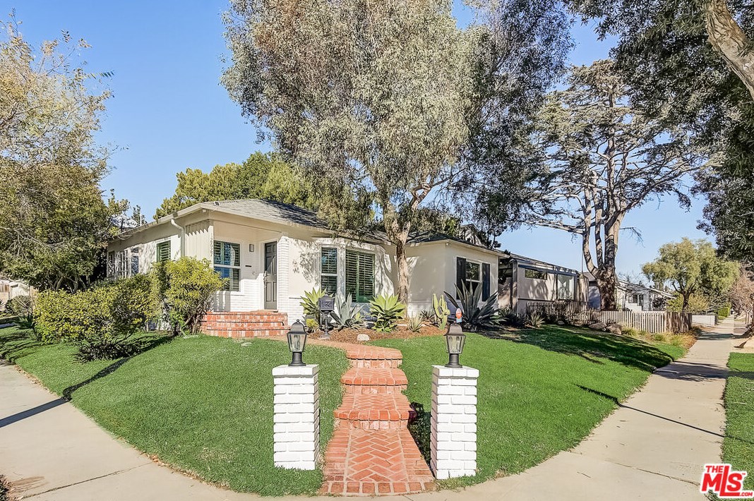 12627 Rose Ave, Los Angeles CA  90066-1519 exterior