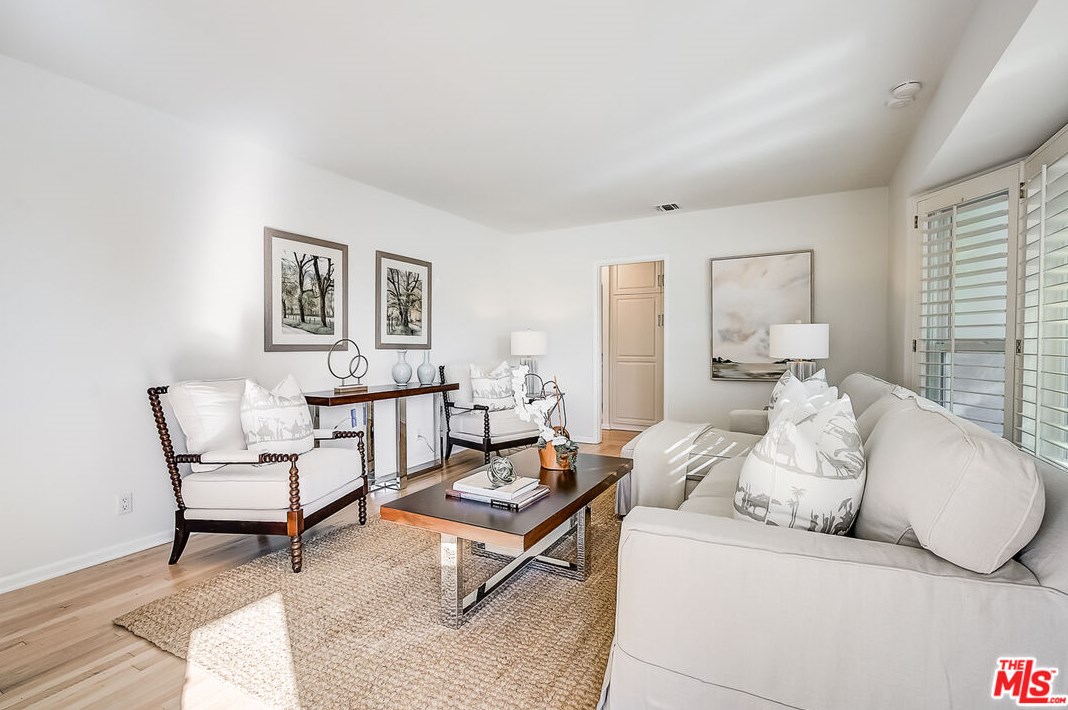 12627 Rose Ave, Los Angeles CA  90066-1519 exterior