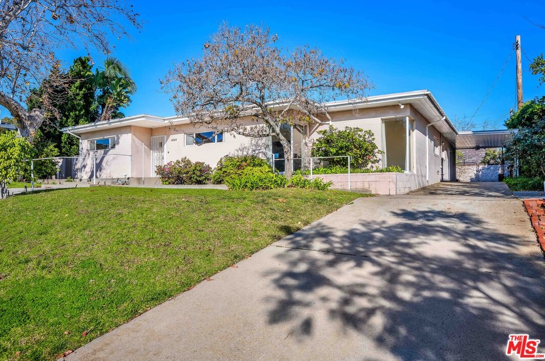 3468 Cabrillo Blvd, Los Angeles CA  90066-1504 exterior
