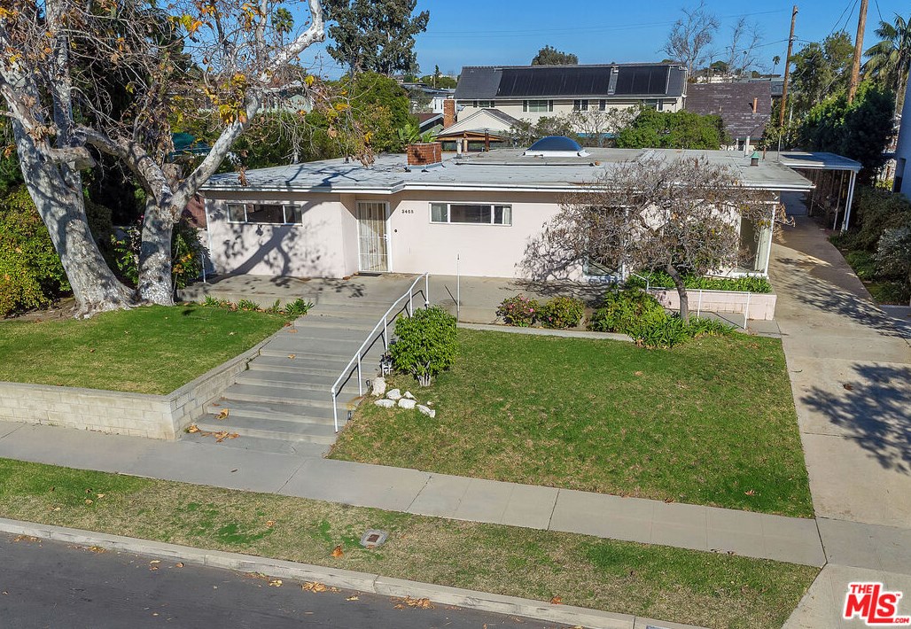 3468 Cabrillo Blvd, Los Angeles CA  90066-1504 exterior