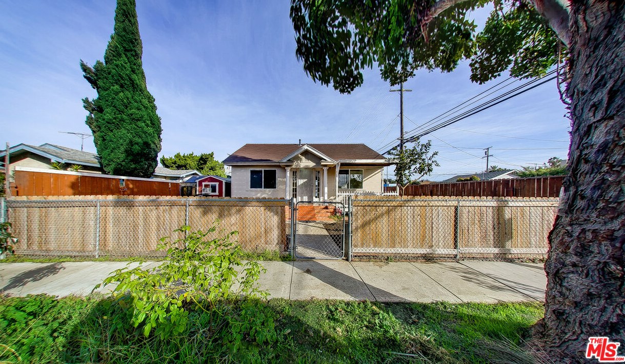 1500 Gaviota Ave, Long Beach, CA 90813-2422