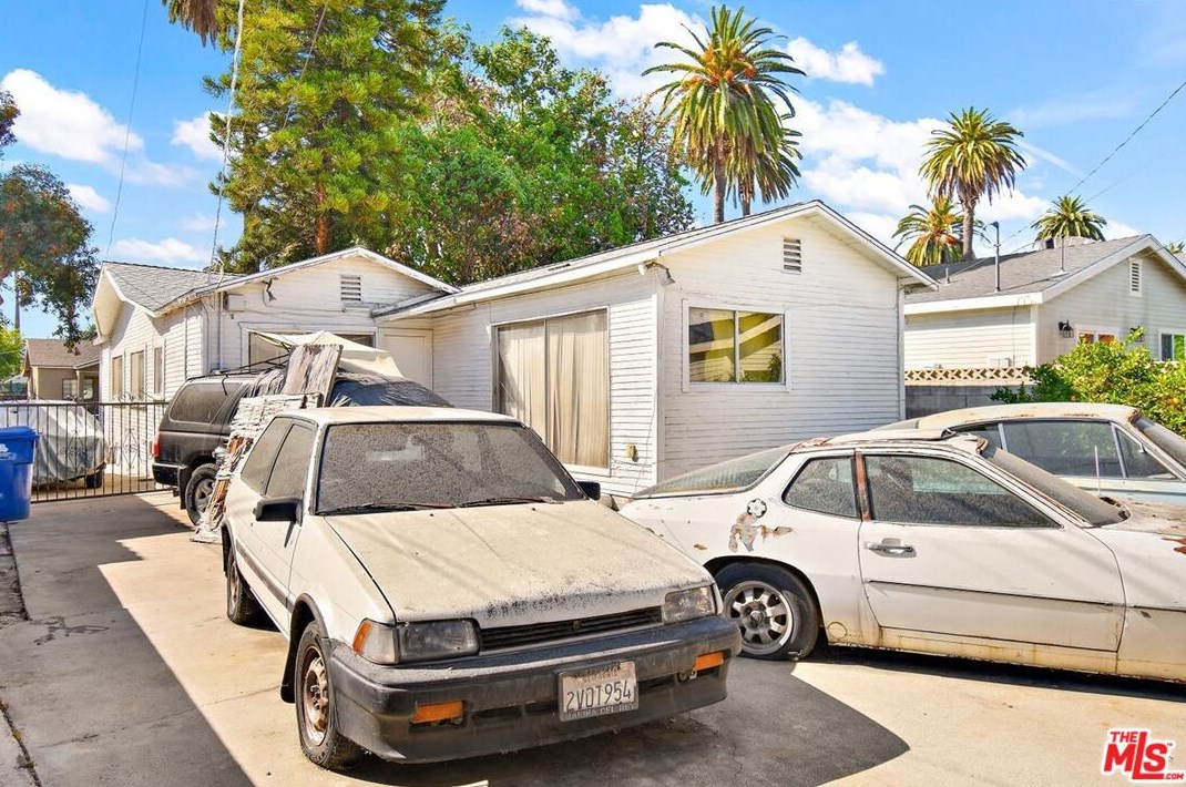 2652 Palm Grove Ave, Los Angeles CA  90016-1632 exterior