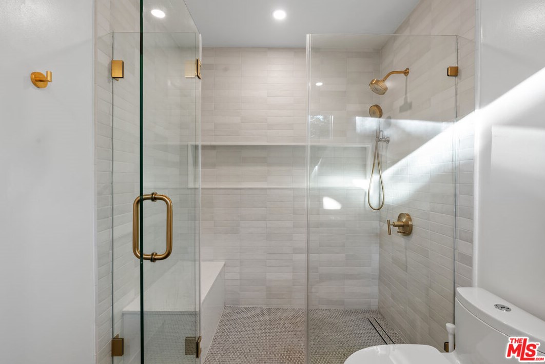 9408 Kramerwood Pl, Los Angeles CA  90034-2349 exterior