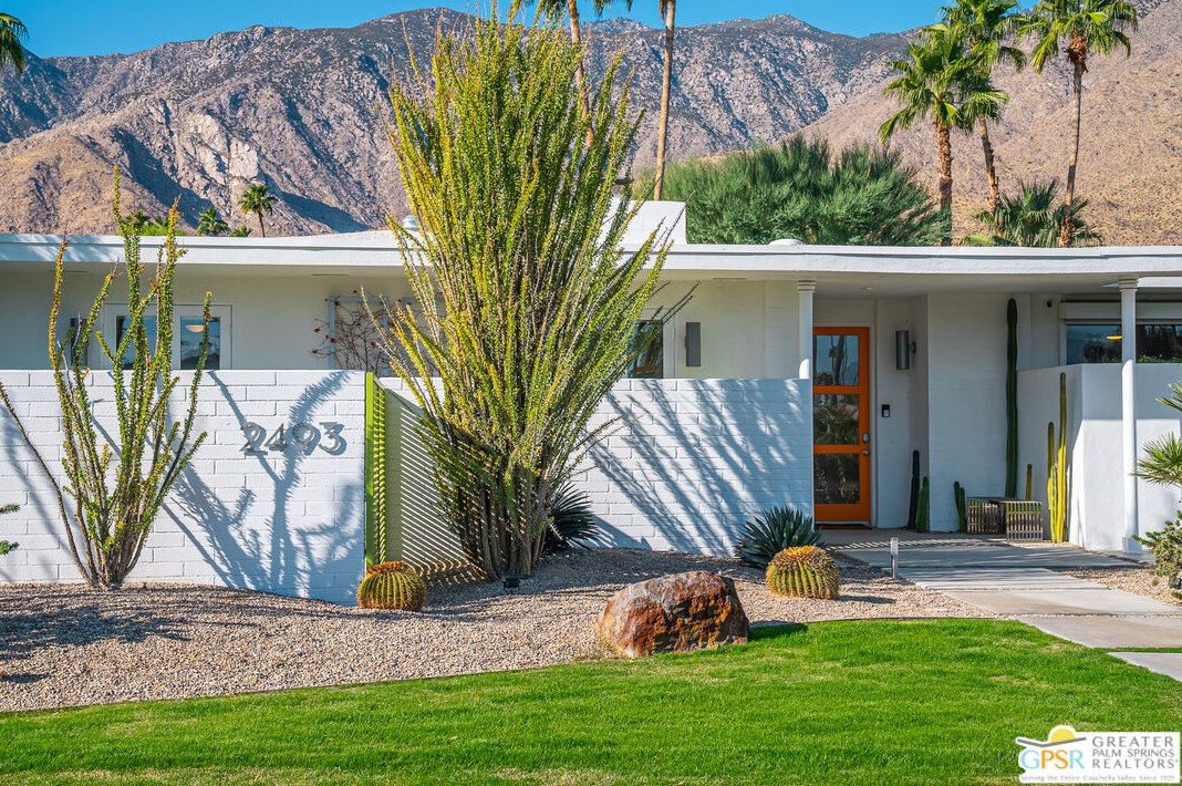 2493 Camino Real, Palm Springs, CA 92264-9431