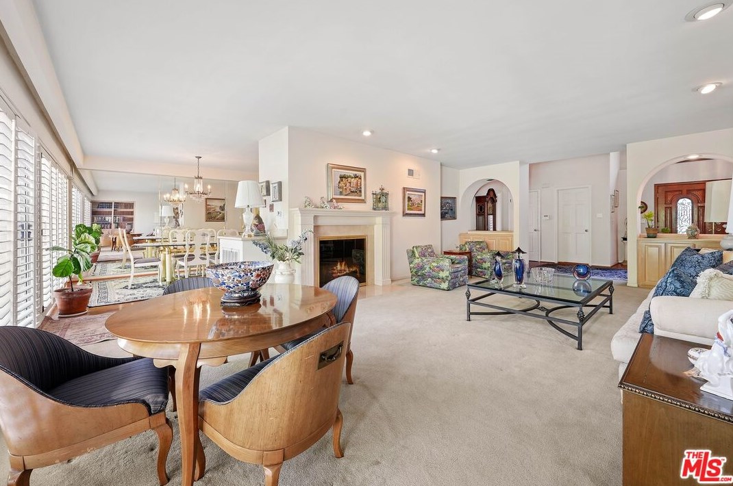 9337 Sawyer St, Los Angeles CA  90035-4101 exterior