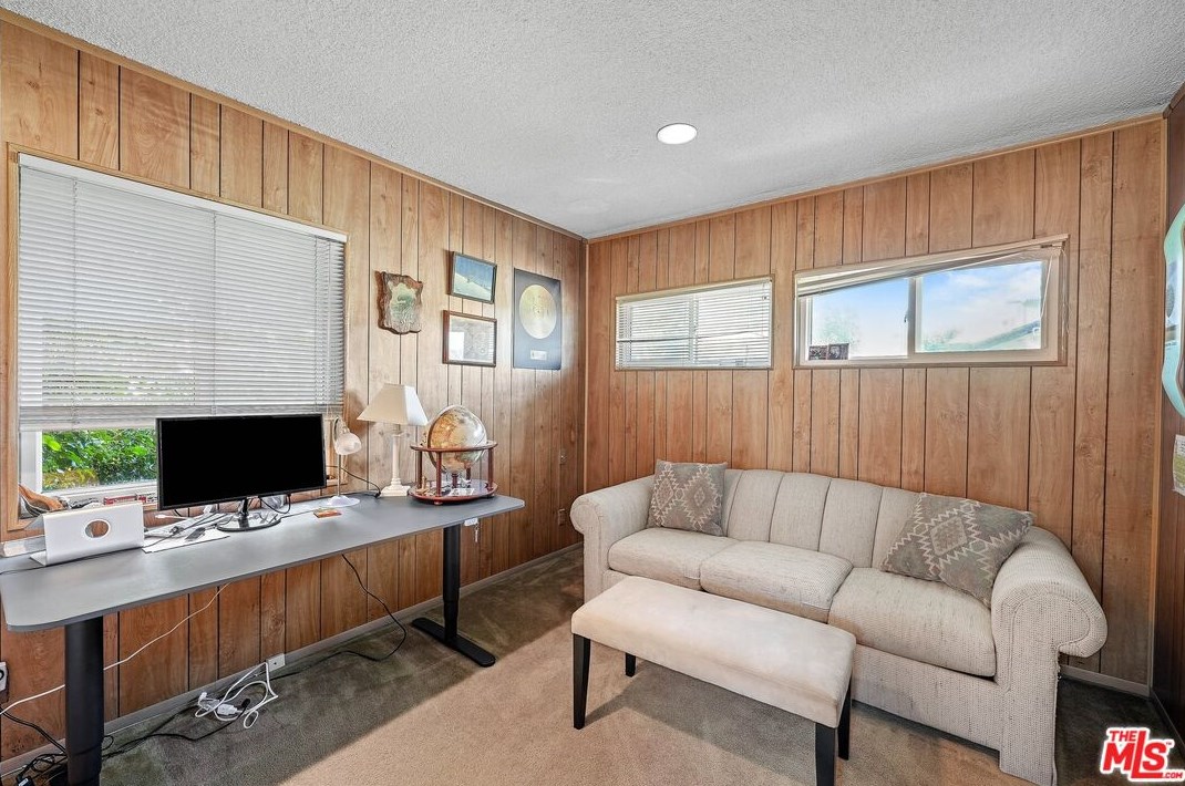 9337 Sawyer St, Los Angeles CA  90035-4101 exterior