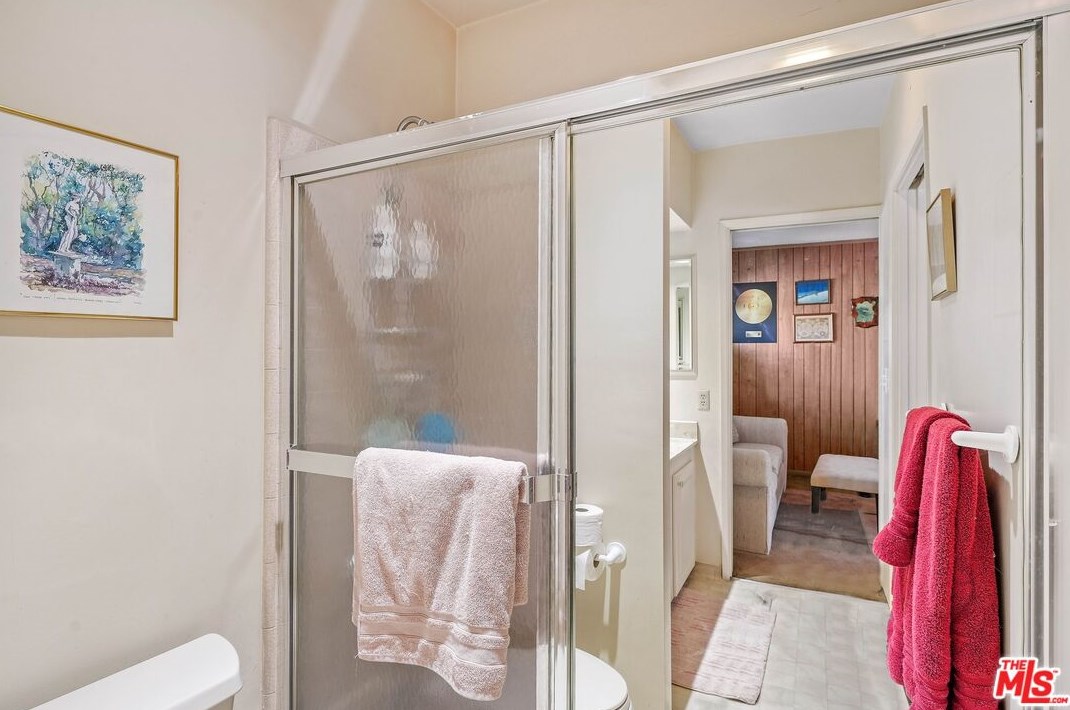 9337 Sawyer St, Los Angeles CA  90035-4101 exterior