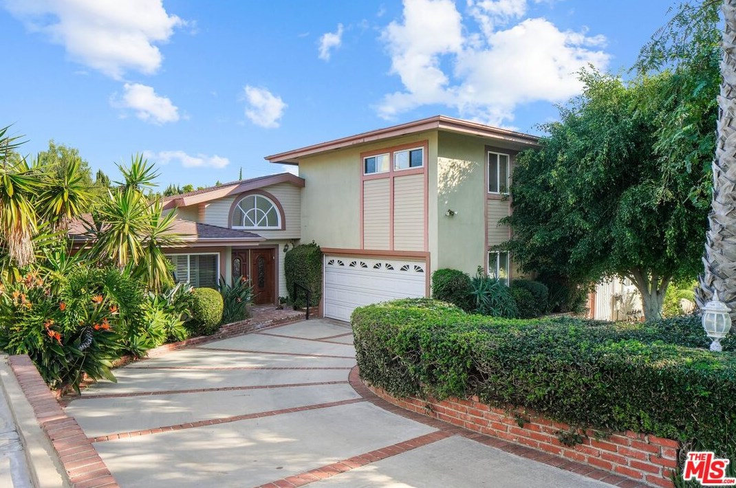 9337 Sawyer St, Los Angeles, CA 90035-4101