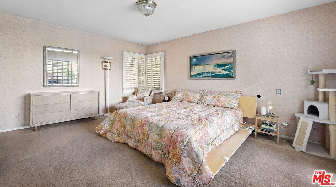 9337 Sawyer St, Los Angeles CA  90035-4101 exterior