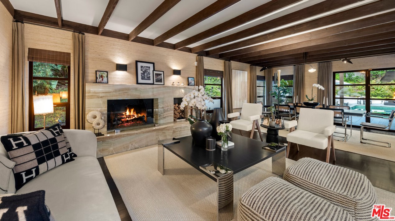 9823 Wanda Park Dr, Beverly Hills CA  90210-1431 exterior