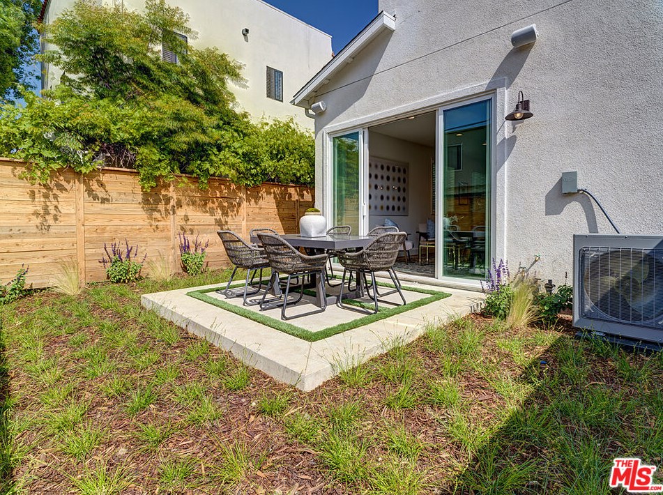 10513 Ayres Ave, Los Angeles CA  90064-3309 exterior