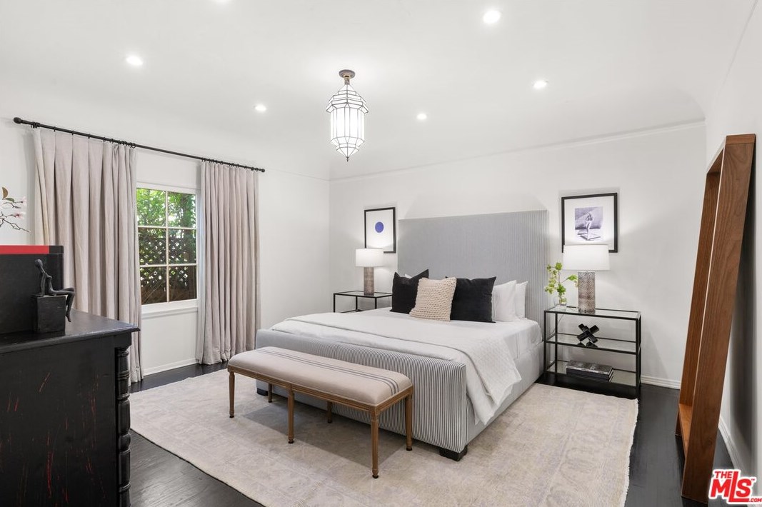 410 Harper Ave, Los Angeles CA  90048-2221 exterior