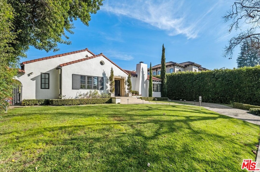 514 N Walden Dr, Beverly Hills, CA 90210