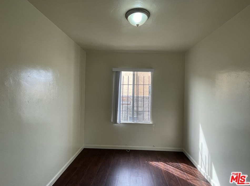 2150 62nd St, Los Angeles CA  90047-1341 exterior