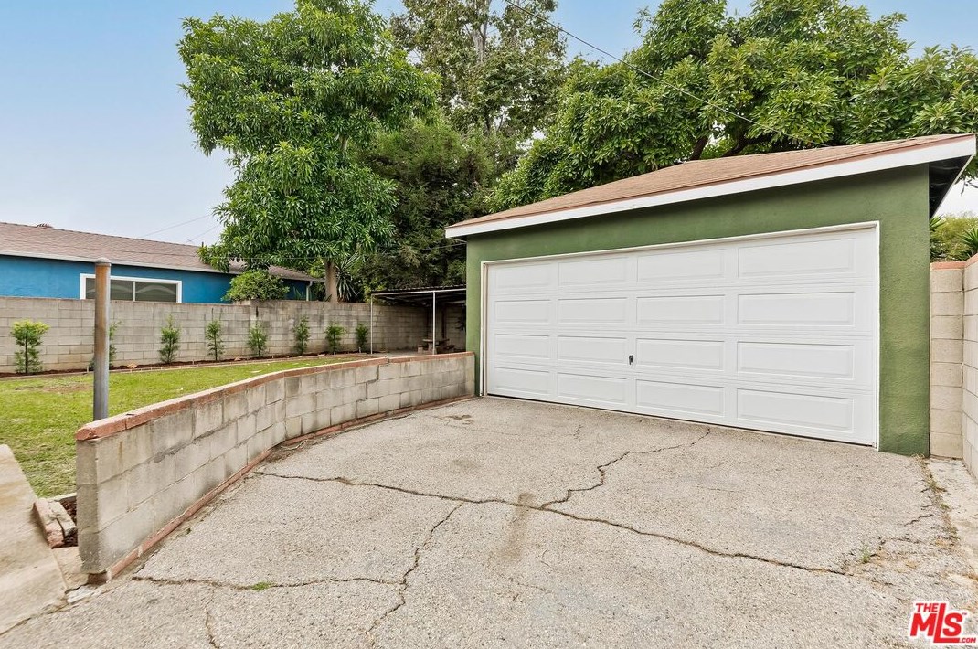 11455 Segrell Way, Los Angeles CA  90230-5357 exterior