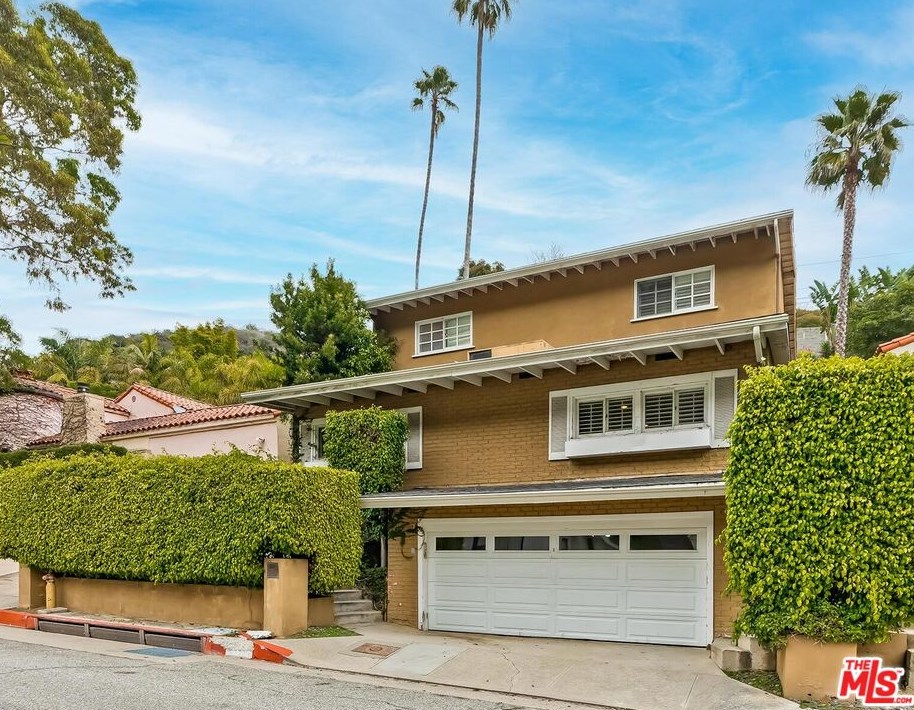 1634 Beverly Dr, Beverly Hills, CA 90210-2316