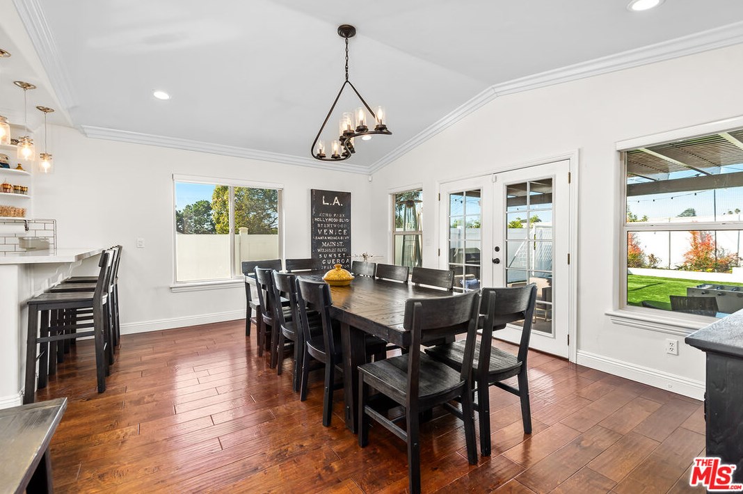 13139 Dewey St, Los Angeles CA  90066-1715 exterior