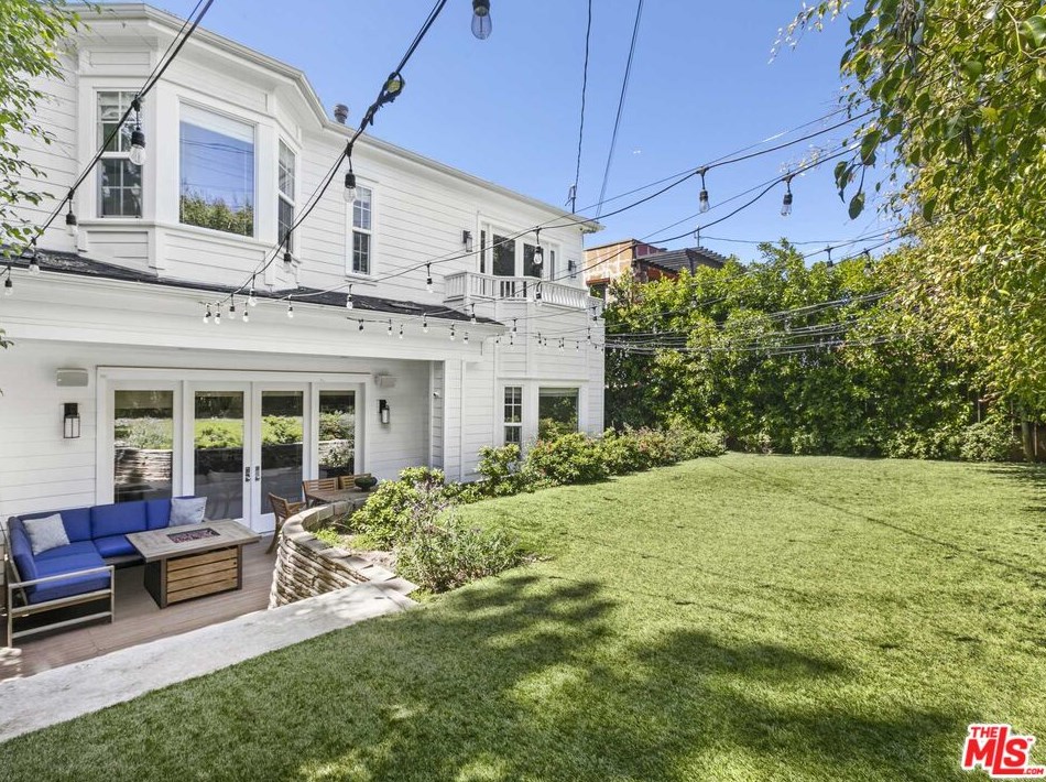 7520 Mcconnell Ave, Los Angeles CA  90045-1038 exterior
