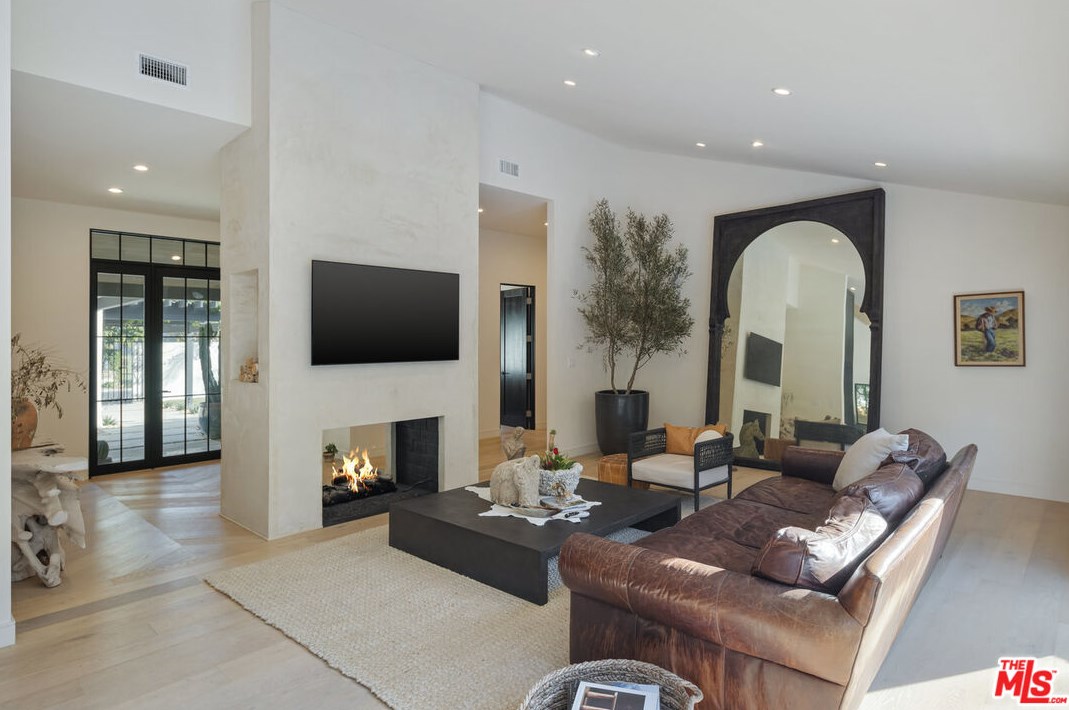 30511 Paseo Del Valle, Laguna Beach CA  92677-2314 exterior