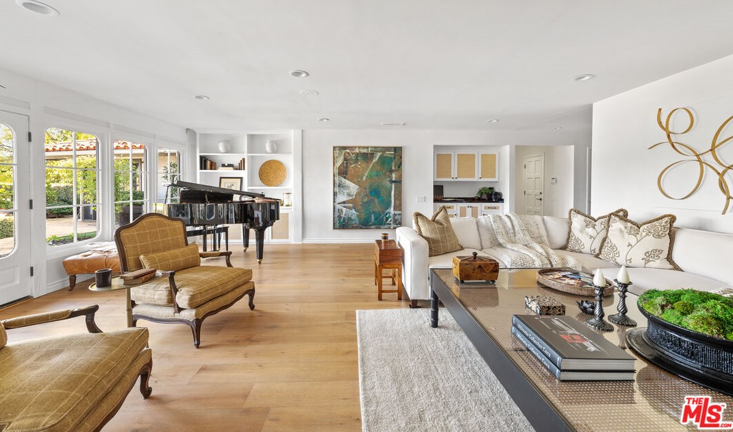 3668 Twin Lake Rdg, Thousand Oaks CA  91361-3927 exterior