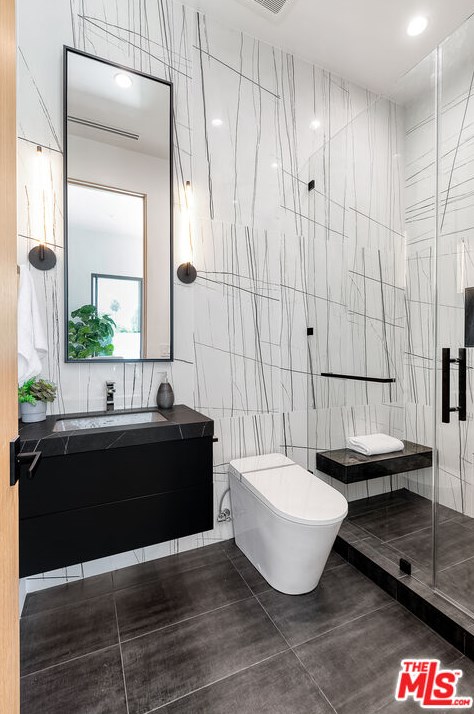 6312 Mirror Lake Dr, Los Angeles CA  90068-1636 exterior