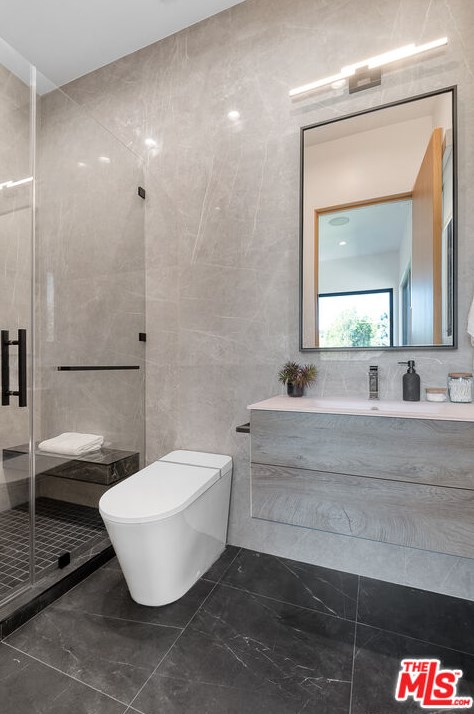 6312 Mirror Lake Dr, Los Angeles CA  90068-1636 exterior