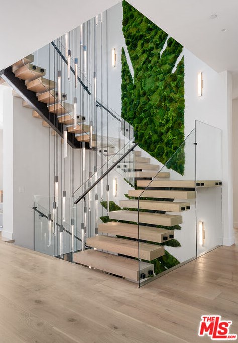 6312 Mirror Lake Dr, Los Angeles CA  90068-1636 exterior