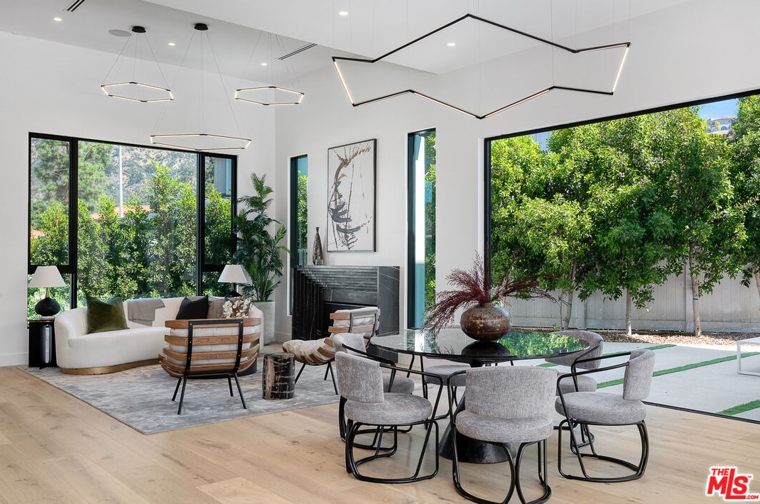 6312 Mirror Lake Dr, Los Angeles CA  90068-1636 exterior