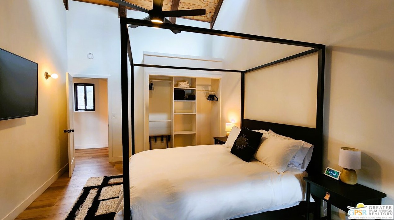 1125 Big Bear Blvd, Big Bear City CA  92314-9277 exterior