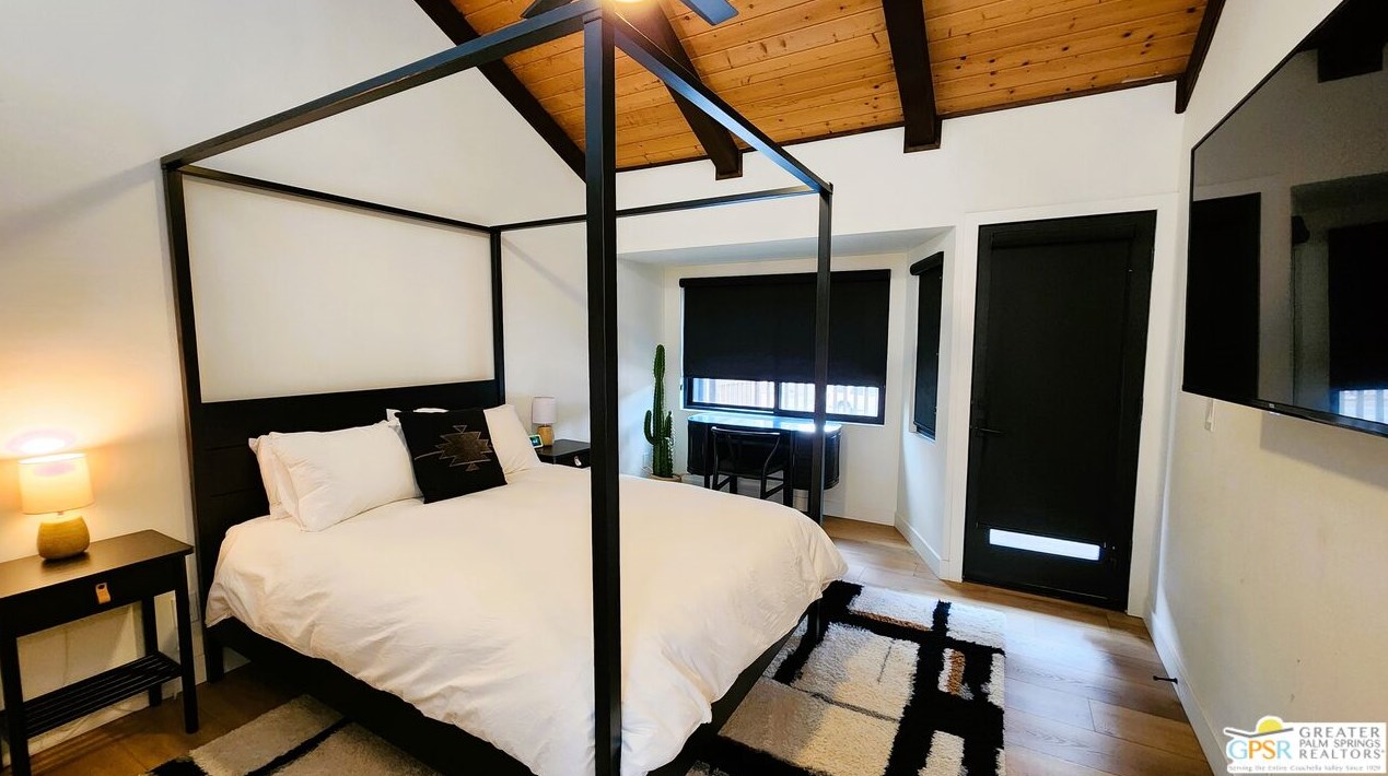 1125 Big Bear Blvd, Big Bear City CA  92314-9277 exterior